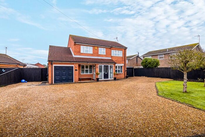 4 Bedroom Detached House For Sale In Oakwood Glade, Holbeach, PE12