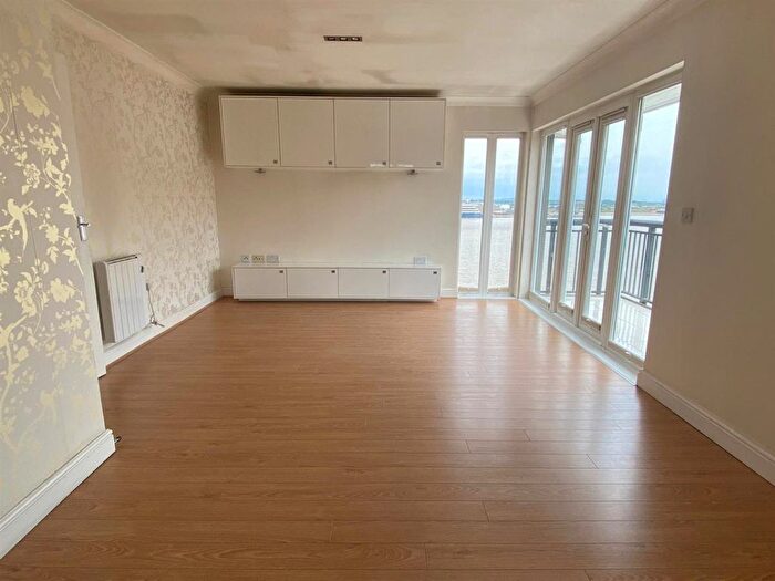 2 Bedroom Flat To Rent In Baltic Wharf, Clifton Marine Parade, Gravesend, Kent, DA11