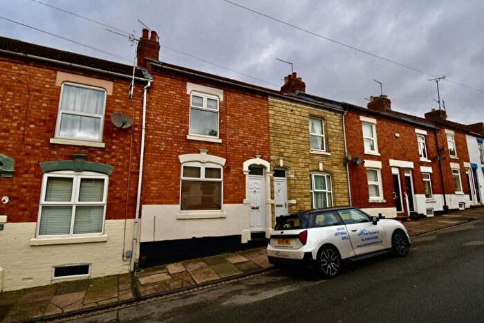 2 Bedroom Terraced House To Rent In Salisbury Street, Northampton, NN2