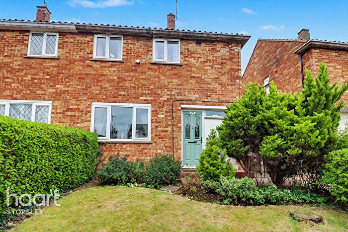 2 Bedroom Semi-Detached House For Sale In Hollybush Road, Luton, LU2