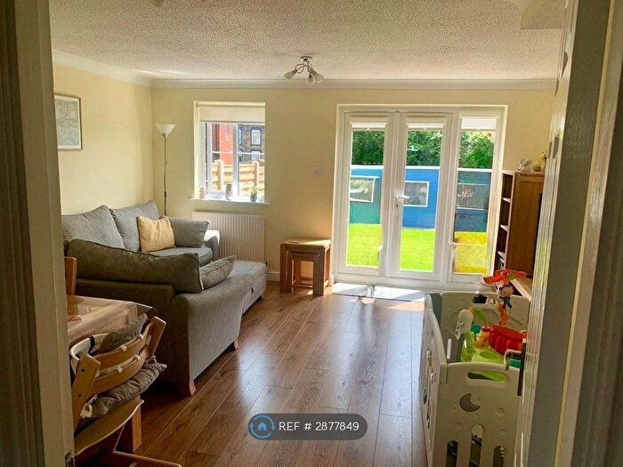 3 Bedroom Terraced House To Rent In Dartmouth Mews, Leeds, LS27