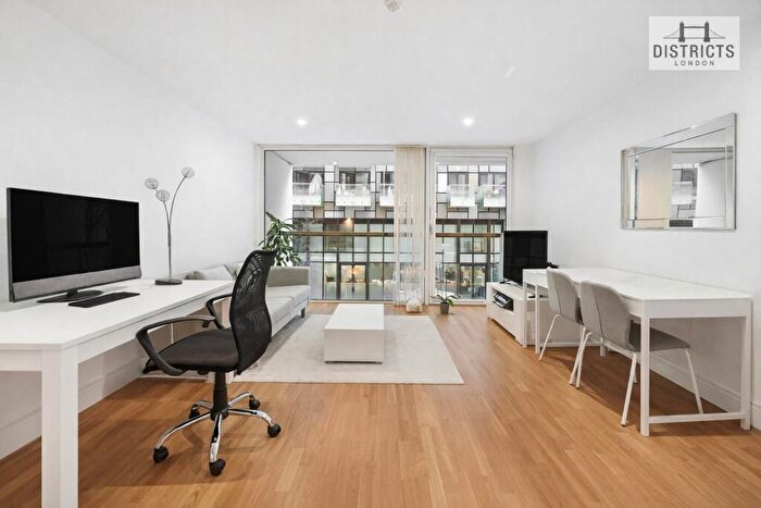 1 Bedroom Flat To Rent In Cobalt Court, Millharbour, E14