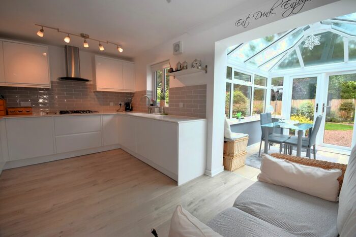 3 Bedroom Detached House For Sale In Claydon Gardens, Rixton, Warrington, WA3