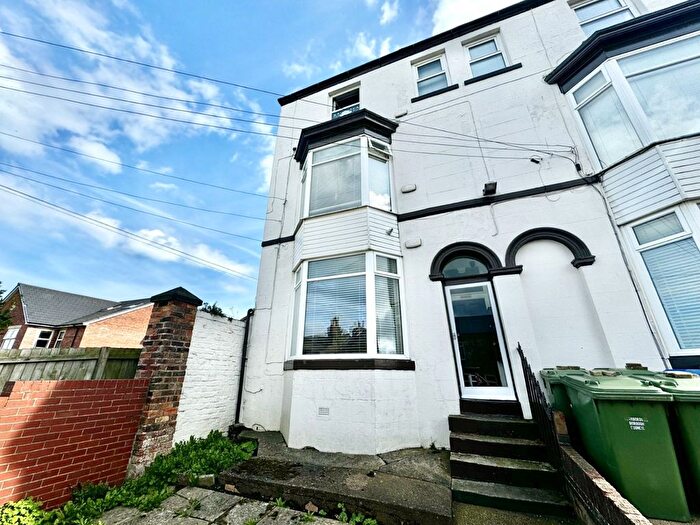 1 Bedroom Flat To Rent In Trafalgar Street West, Scarborough, North Yorkshire, YO12
