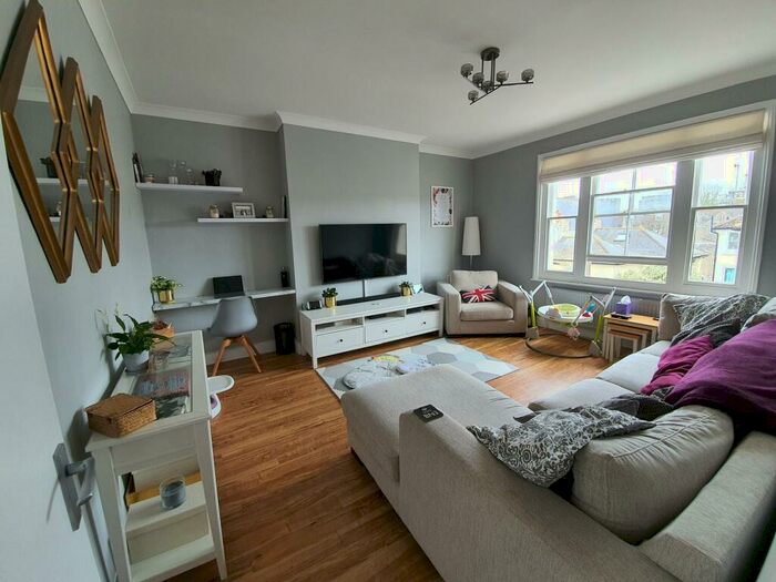 2 Bedroom Flat To Rent In Hova Villas Hove, BN3