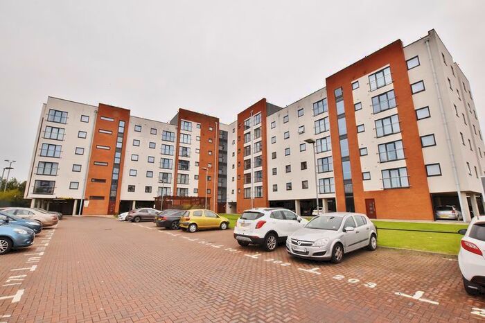 2 Bedroom Flat To Rent In Pilgrims Way, Salford, M50