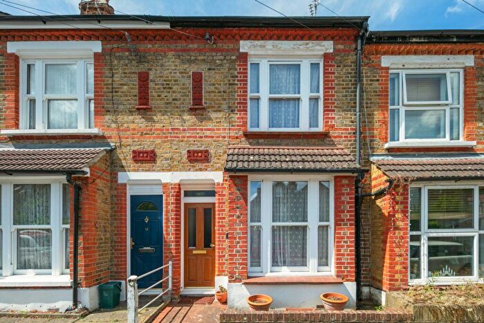 2 Bedroom Terraced House For Sale In Alton Road, Richmond, TW9
