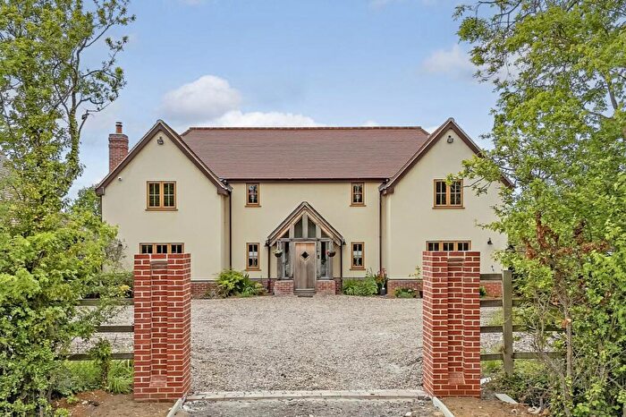 4 Bedroom Detached House For Sale In Bishops Green, Barnston, CM6