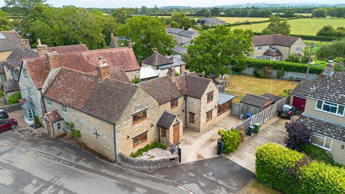 3 Bedroom Cottage For Sale In High Street, Charlton On Otmoor, OX5