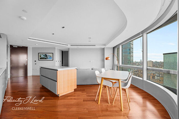 1 Bedroom Apartment For Sale In City Road, London, EC1V