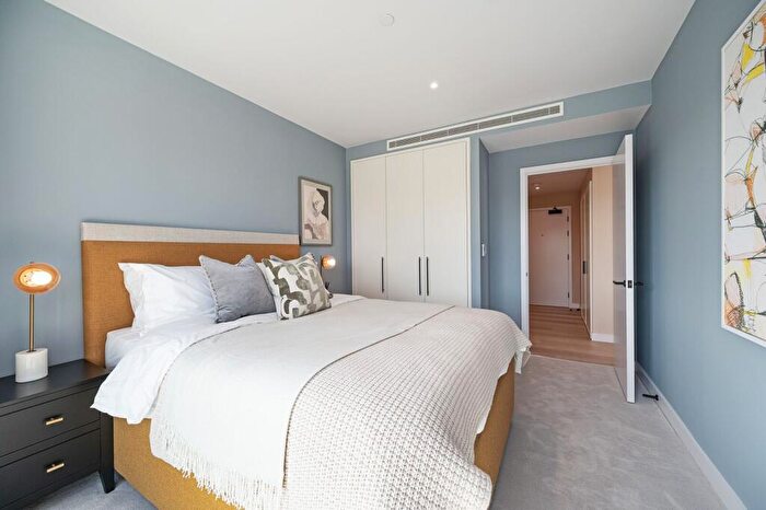 3 Bedroom Flat For Sale In Riverscape, Royal Docks, E16