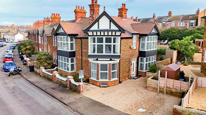 4 Bedroom Town House For Sale In Hunstanton, Norfolk, PE36