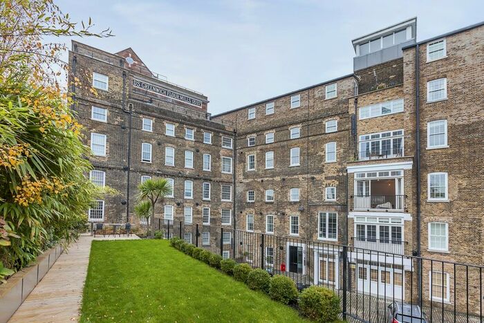 2 Bedroom Flat To Rent In Mumford's Mill, SE10