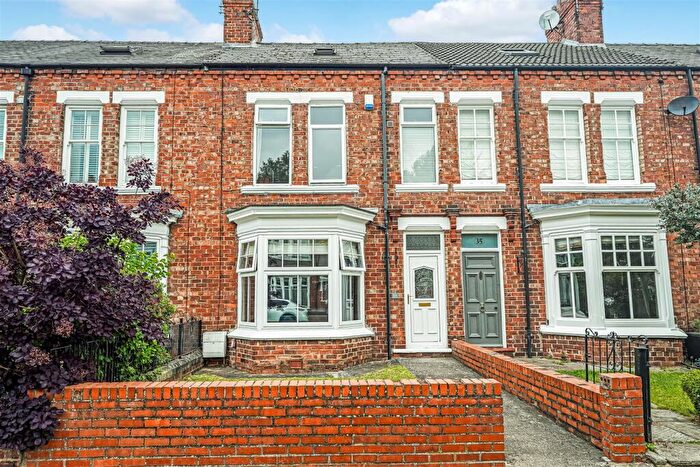 4 Bedroom Town House For Sale In Woodland Terrace, Darlington, DL3