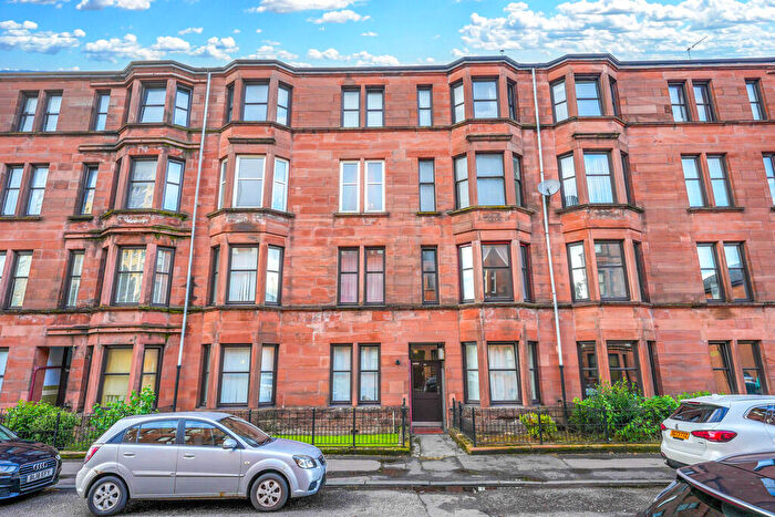 2 Bedroom Flat For Sale In Stewart Street, Clydebank, West Dunbartonshire, G81