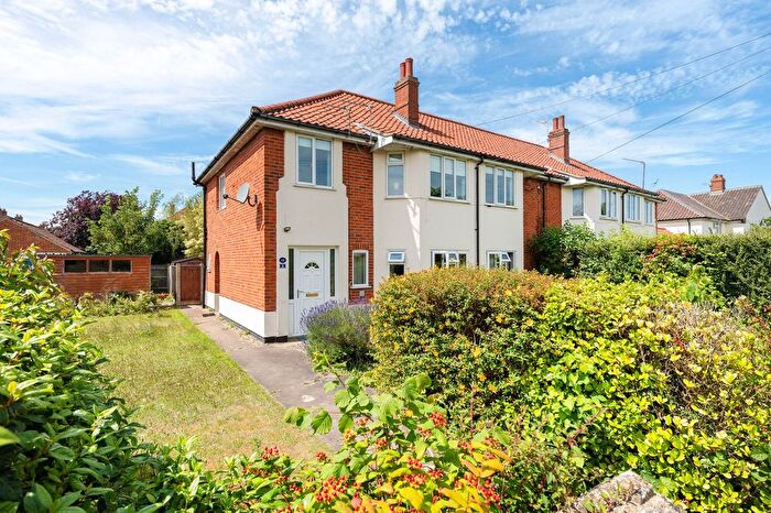 2 Bedroom Maisonette For Sale In Christopher Close, Norwich, NR1