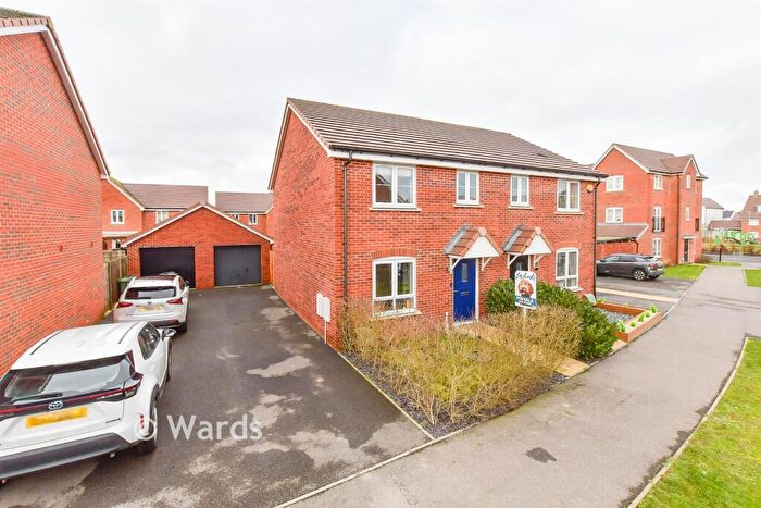 3 Bedroom Semi Detached House For Sale In Coleman Way, Langley, Maidstone, Kent, ME17