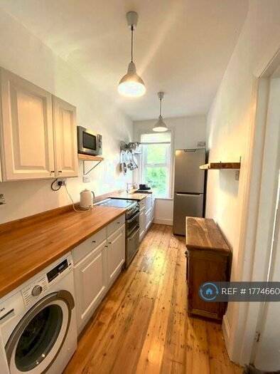 2 Bedroom Flat To Rent In Bournemouth, Bournemouth, BH6