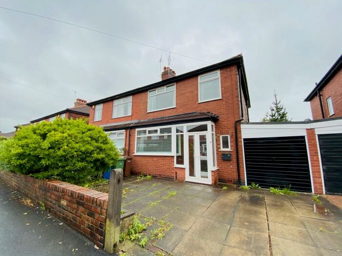 3 Bedroom Semi-Detached House To Rent In Barlow Fold Road, Reddish, Stockport, SK5