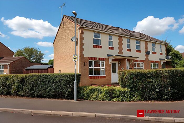 2 Bedroom Semi-Detached House For Sale In Stirling Close, Rayleigh, SS6