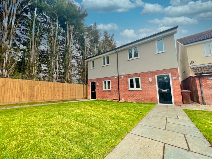 2 Bedroom Semi-Detached House To Rent In Crossley Gardens, Ipswich, IP1