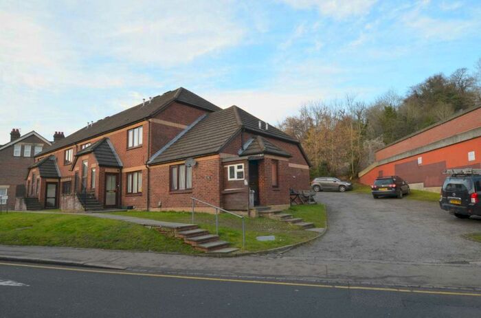 1 Bedroom Flat To Rent In Waterside Court, Chesham, HP5