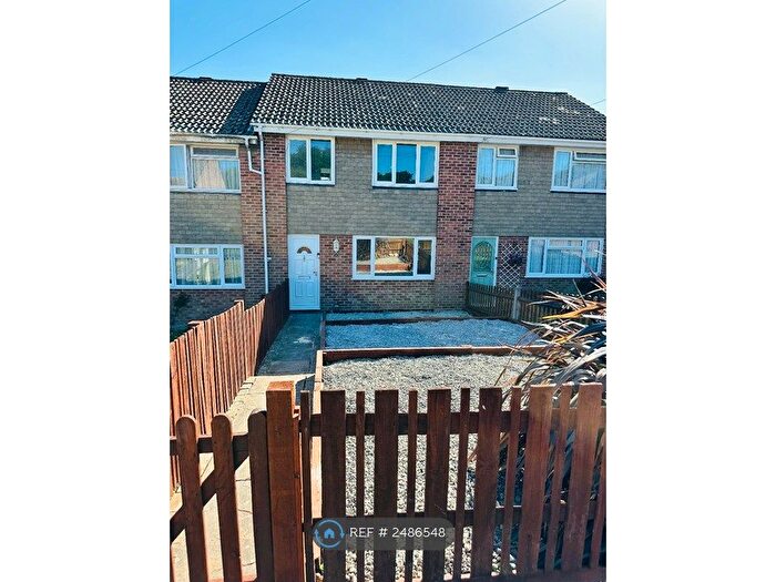 3 Bedroom Terraced House To Rent In Hawkhurst Close, Southampton, SO19