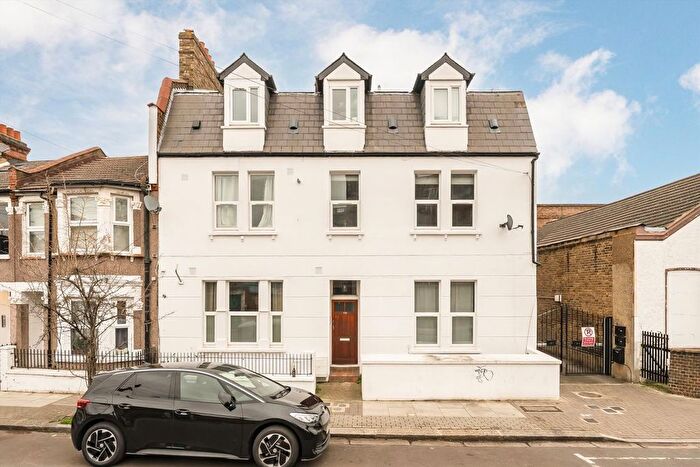1 Bedroom Flat For Sale In Blegborough Road, Streatham, SW16