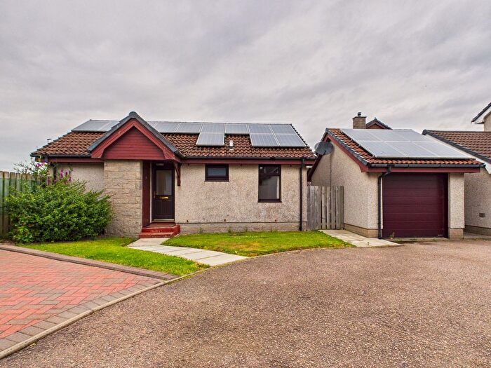 2 Bedroom Detached Bungalow For Sale In Drumthwacket Drive, Portlethen, AB12
