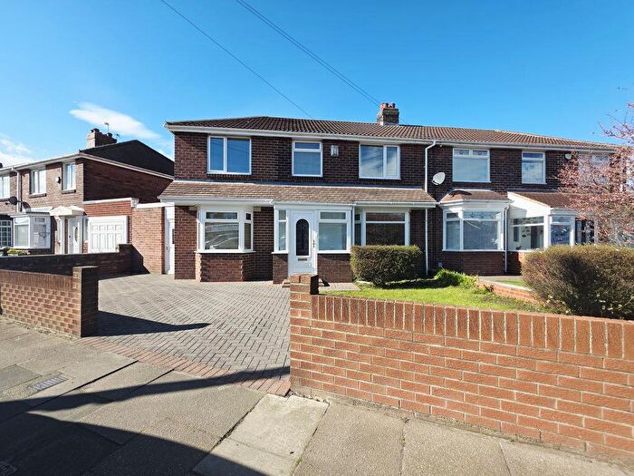 4 Bedroom Semi Detached House For Sale In Kings Road North, Wallsend, NE28