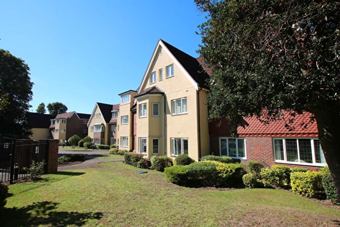 1 Bedroom Retirement Property For Sale In Epsom Road, Leatherhead, KT22