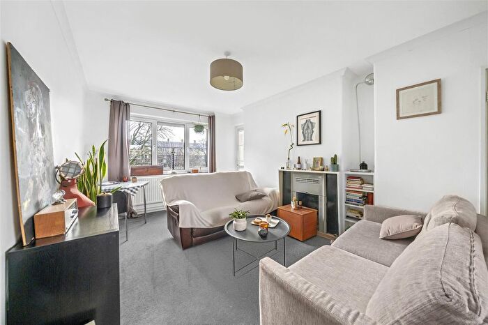 1 Bedroom Flat For Sale In Wellington Row, London, E2