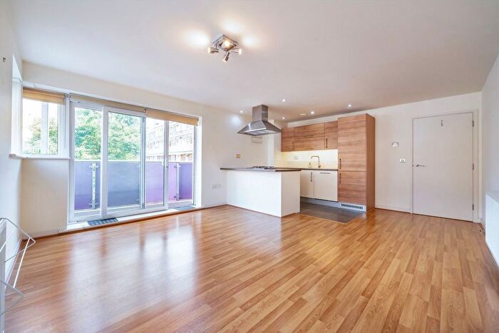 1 Bedroom Flat For Sale In Eric Street, Bow, E3