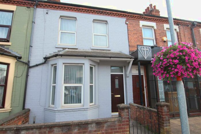 2 Bedroom Property To Rent In St Leonards Road, Northampton, NN4