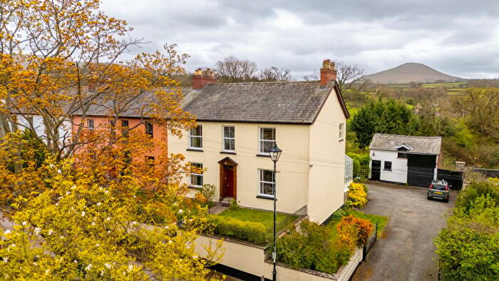 4 Bedroom End Of Terrace House For Sale In The Bank, Talgarth, Brecon, LD3