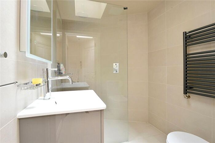 4 Bedroom House To Rent In Crawthew Grove, East Dulwich, London, SE22