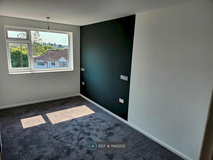 2 Bedroom Flat To Rent In East Road, Bromsgrove, B60