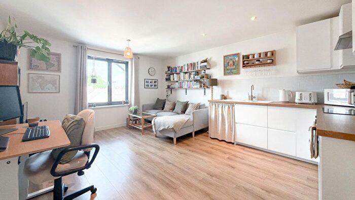 1 Bedroom Flat To Rent In West, Skypark Road, Bedminster, BS3