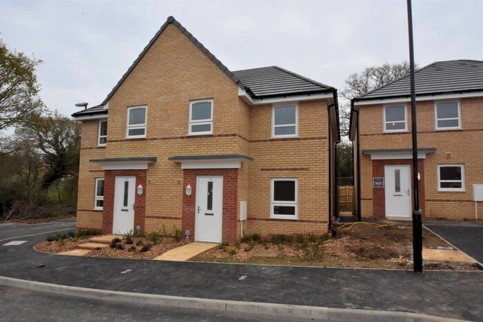 3 Bedroom Semi-Detached House To Rent In Angelica Grove, Newport, PO30