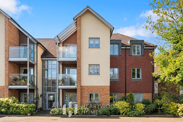 2 Bedroom Flat For Sale In Eleanor House, , London Road, St. Albans, AL1