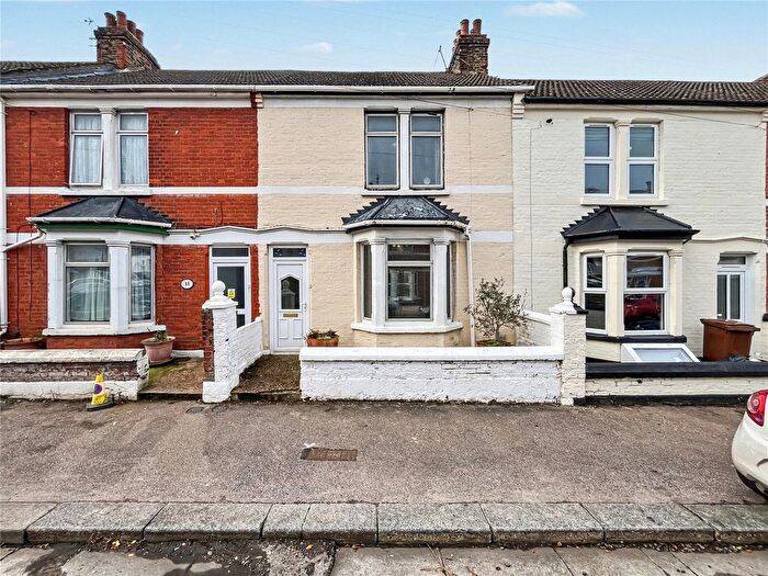 3 Bedroom Terraced House For Sale In Chester Road, Gillingham, Kent, ME7