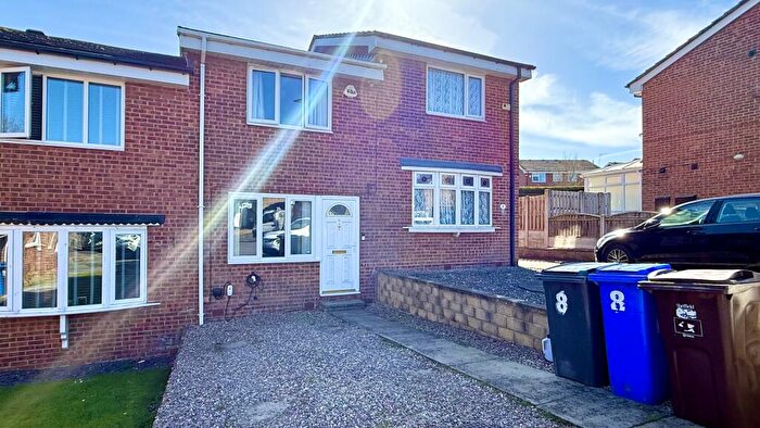 2 Bedroom House To Rent In Oakworth Close, Halfway, S20