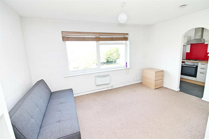 1 Bedroom Apartment For Sale In Tower Road, Brighton, BN2