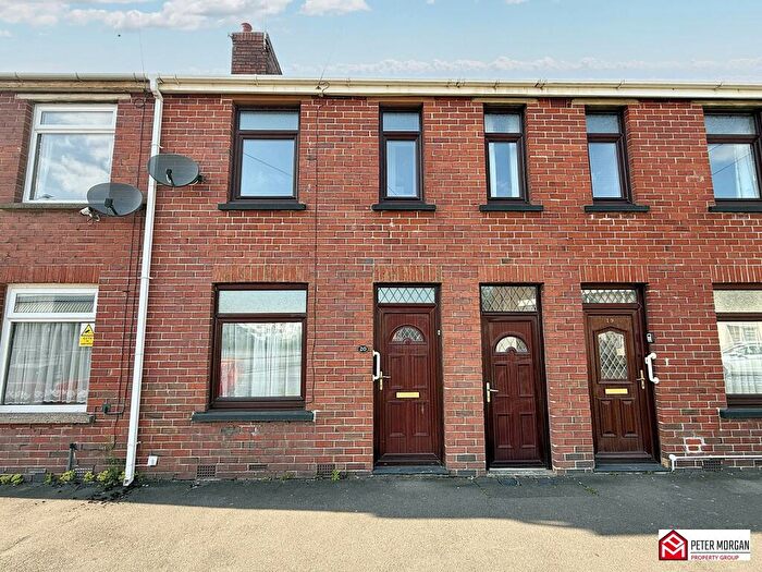 3 Bedroom Terraced House To Rent In High Street, Neath, Neath Port Talbot., SA11
