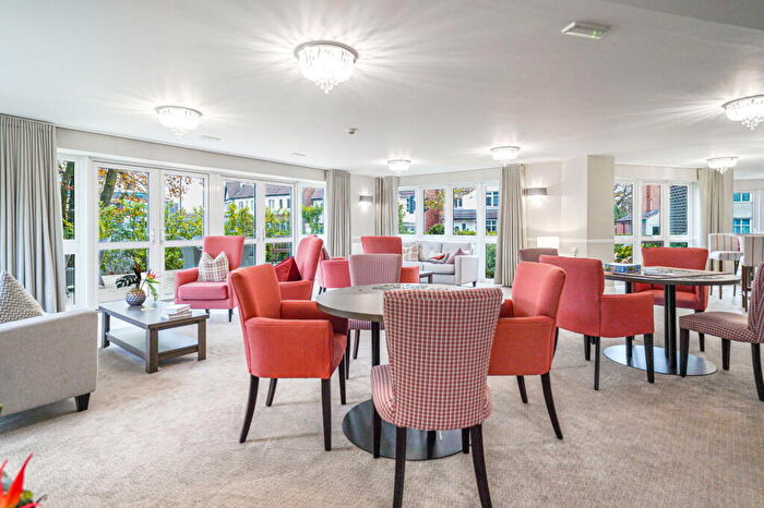 2 Bedroom Retirement Property For Sale In Apartment, Bower Lodge, Shirley, B90