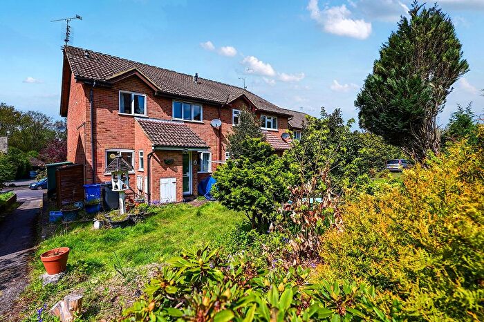 2 Bedroom End Terrace House For Sale In Bloomsbury Way, Blackwater, Camberley, GU17