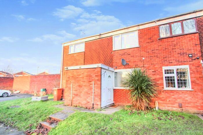 2 Bedroom Flat To Rent In Pommel Close, Walsall, WS5