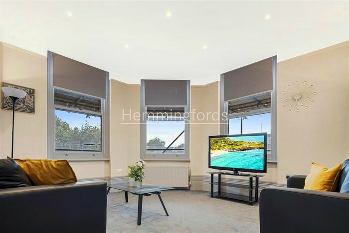 2 Bedroom Flat To Rent In Gray's Inn Road, London, WC1X