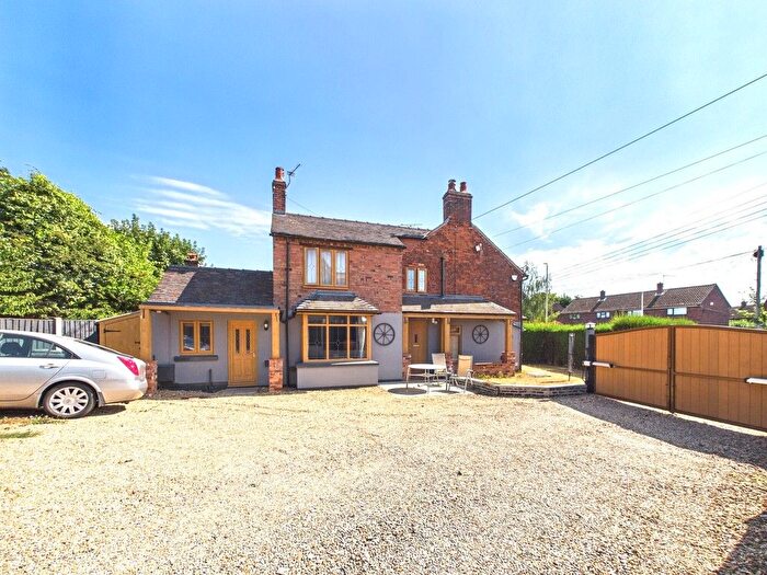 2 Bedroom End Of Terrace House For Sale In Shrewsbury Road, Market Drayton, Shropshire, TF9