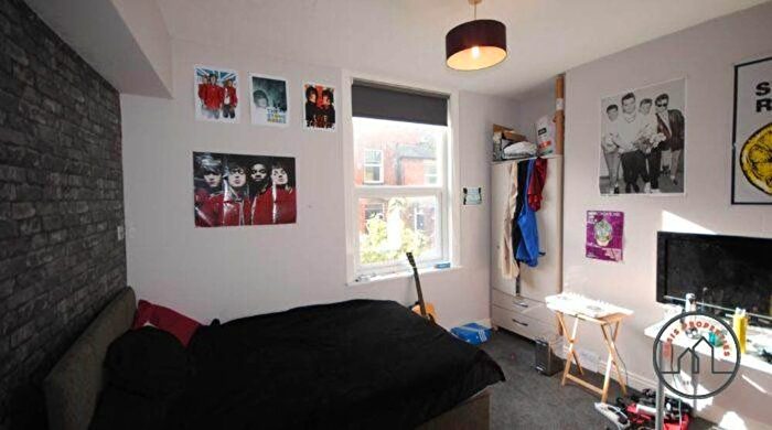 5 Bedroom Semi Detached House To Rent In Granby Grove, Leeds, LS6